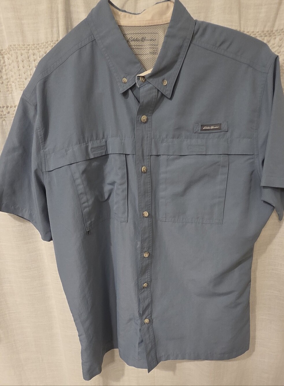 Eddie Bauer Men's Short-Sleeve Button-Down Shirt in Slate Blue